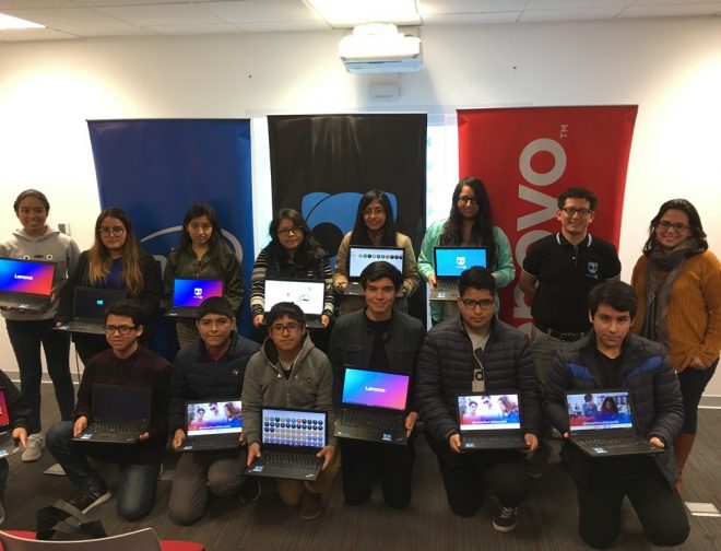 Fotos de Alianza entre Lenovo y FractalUp: Hace Realidad el Primer Banco de Laptops para la Educación