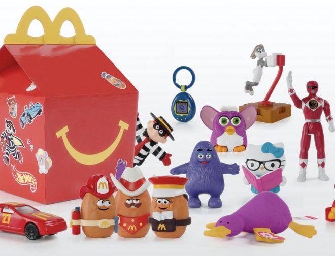 Fotos de ¡McDonald’s lanza una edición limitada de la Cajita Feliz con juguetes icónicos de los últimos 40 años