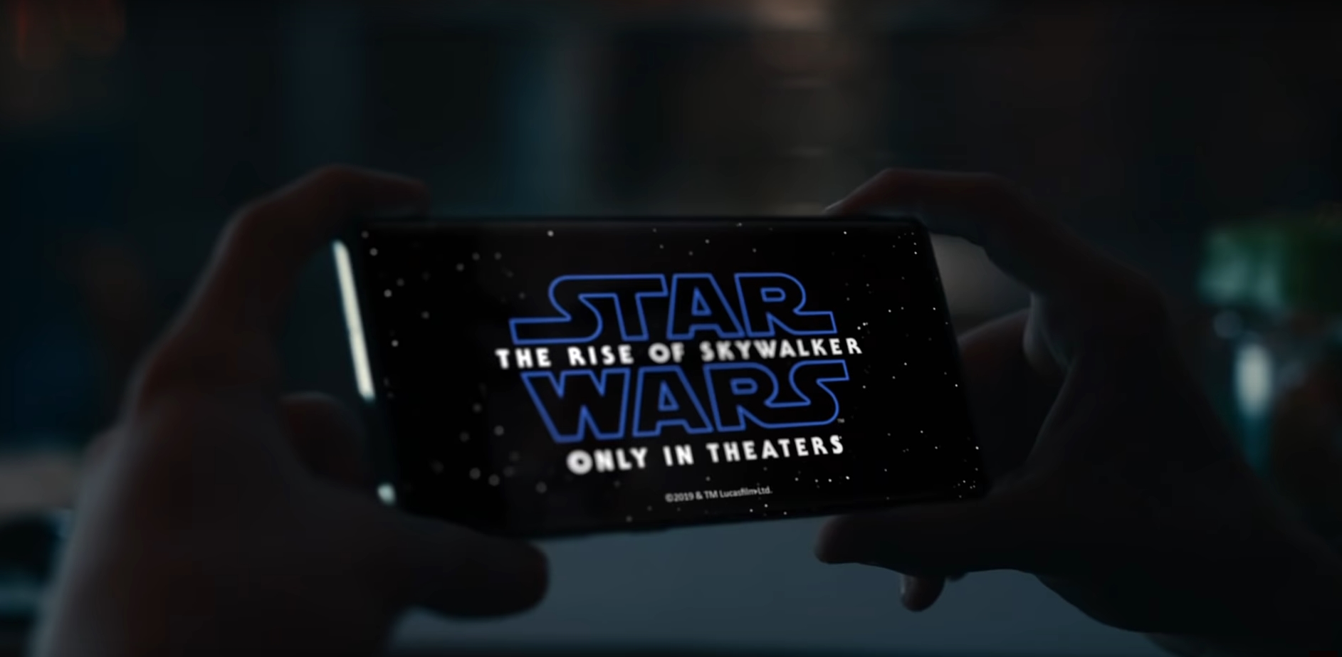 Foto de Samsung une sus fuerzas con Star Wars para esta Navidad