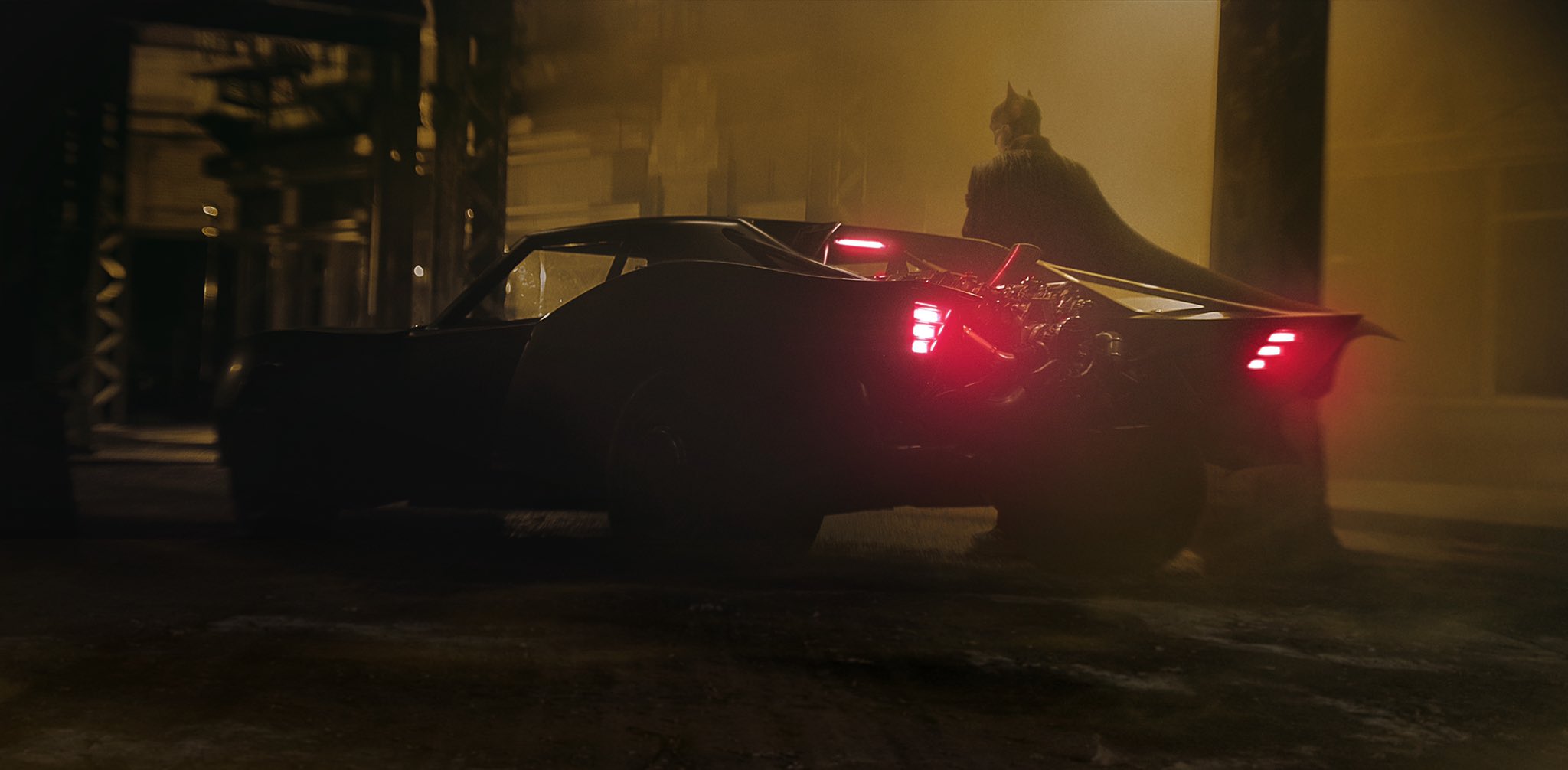 Foto de El Director Matt Reeves Comparte el Primer Vistazo del Batimóvil para The Batman