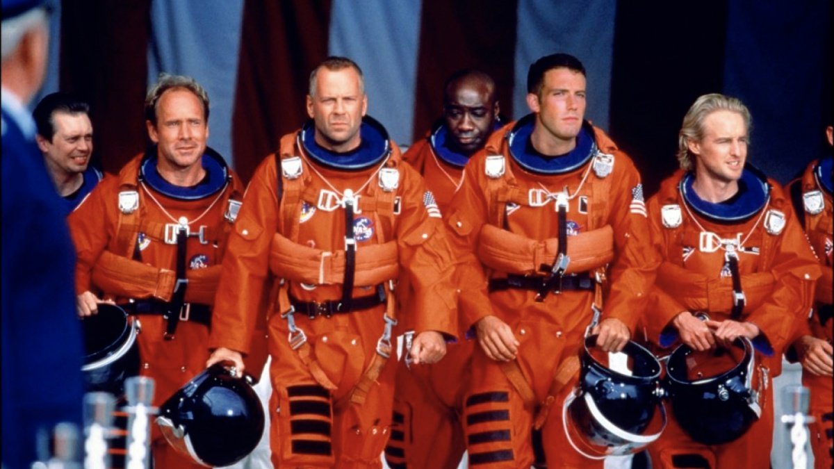 Foto de Bruce Willis se vuelve a poner el traje de Armageddon para salvar el mundo