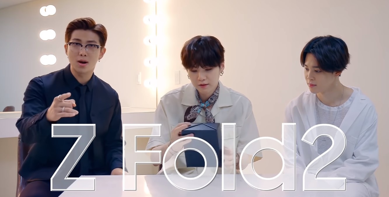 Foto de BTS prueba tomar fotos con el Galaxy Z Fold2