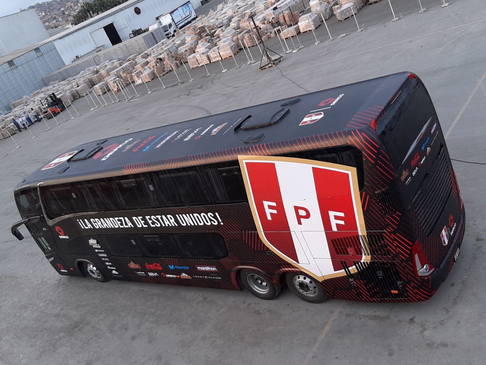Foto de Nuevo bus de la selección se encargará de transportar al equipo de todos