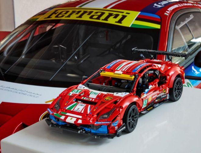 Fotos de Revelado el Ferrari 488 GTE de LEGO Technic