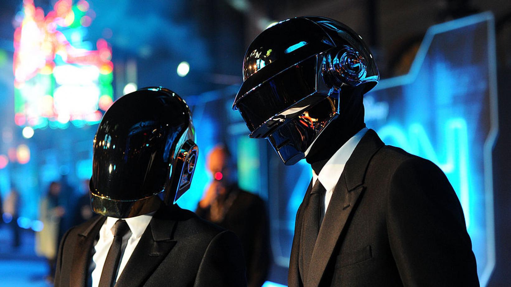 Foto de Daft Punk lanza de manera digital el complete edition del soundtrack de Tron Legacy