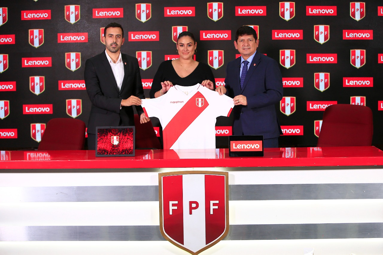 Foto de Federación peruana de fútbol anuncia a Lenovo como nuevo patrocinador de la selección nacional
