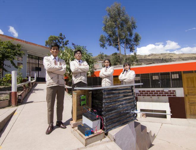 Fotos de Thermal Box, el proyecto escolar que mantiene el agua caliente a pesar de las bajas temperaturas de Huancavelica