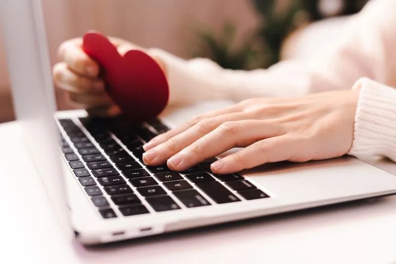 Foto de San Valentín: 5 consejos para compras online seguras