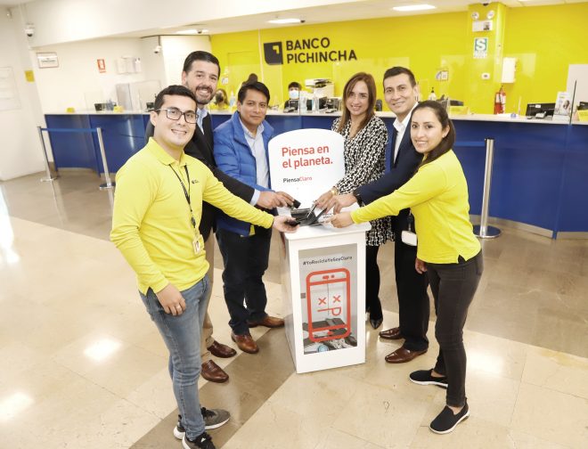 Fotos de Banco Pichincha es el nuevo aliado de Claro para seguir impulsando la cultura de Reciclaje de Aparatos Eléctricos y Electrónicos en el país