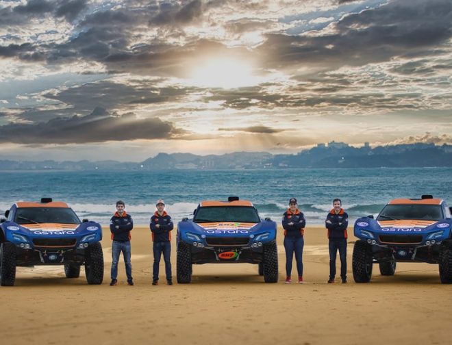 Fotos de Laia Sanz, Carlos Checa y Óscar Fuertes: ASTARA TEAM forma un “Dream Team” sostenible e inclusivo para competir en el Dakar