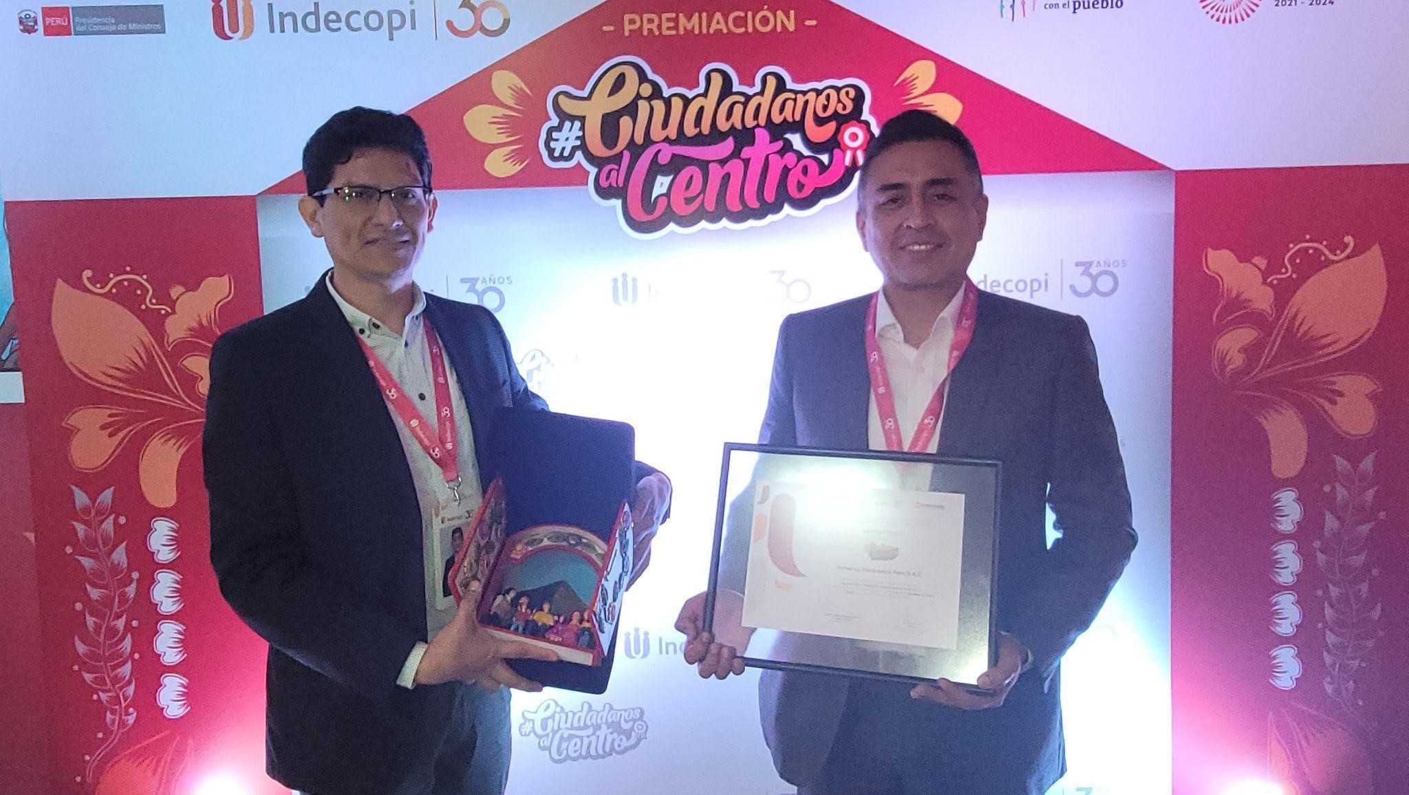 Foto de Samsung Perú obtiene el primer lugar en el concurso “Ciudadanos al Centro 2022” de Indecopi gracias a sus servicios de atención inclusivos