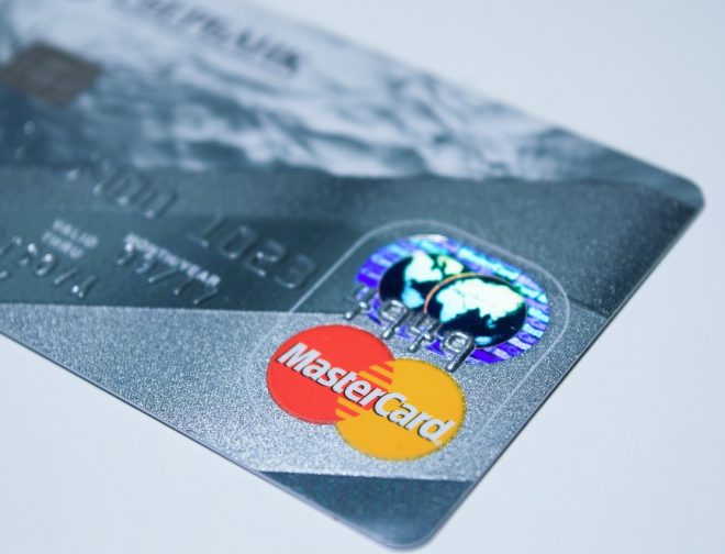 Fotos de Anuncios maliciosos en Google redirigen a sitios falsos de MasterCard para robar datos
