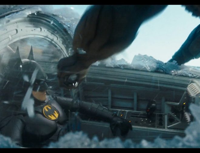 Fotos de Warner Pictures lanza un segundo tráiler de Flash con full acción y más de Batman