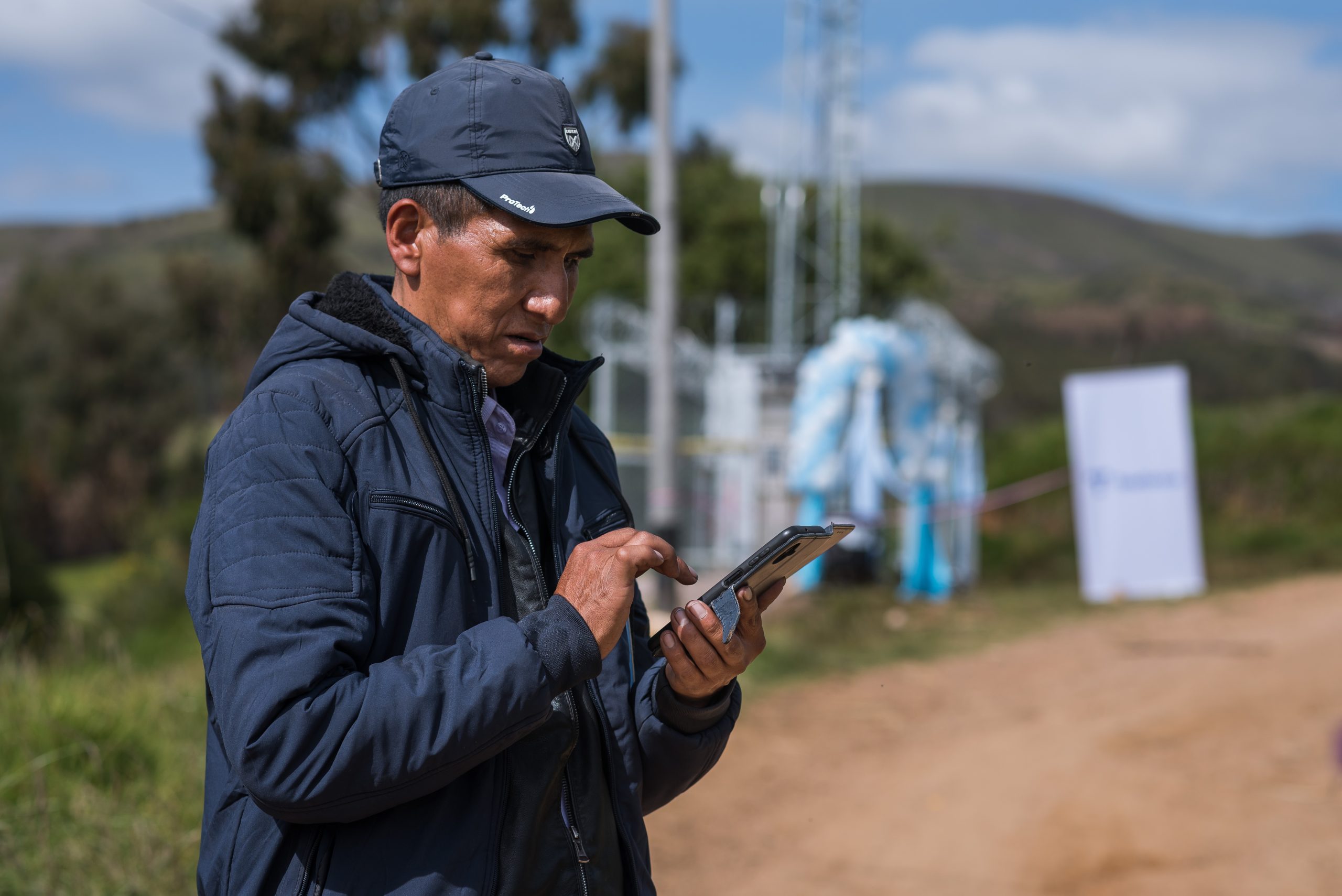 Foto de Telefónica lleva conectividad 4G a localidades rurales de Ayacucho como parte de sus compromisos de inversión por Canon