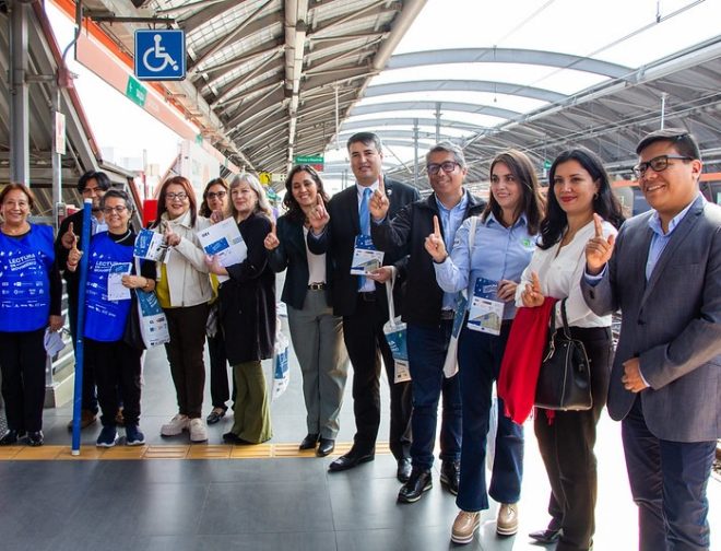 Fotos de Libros digitales serán entregados en estaciones de la Línea 1 del Metro de Lima y en espacios públicos de la capital