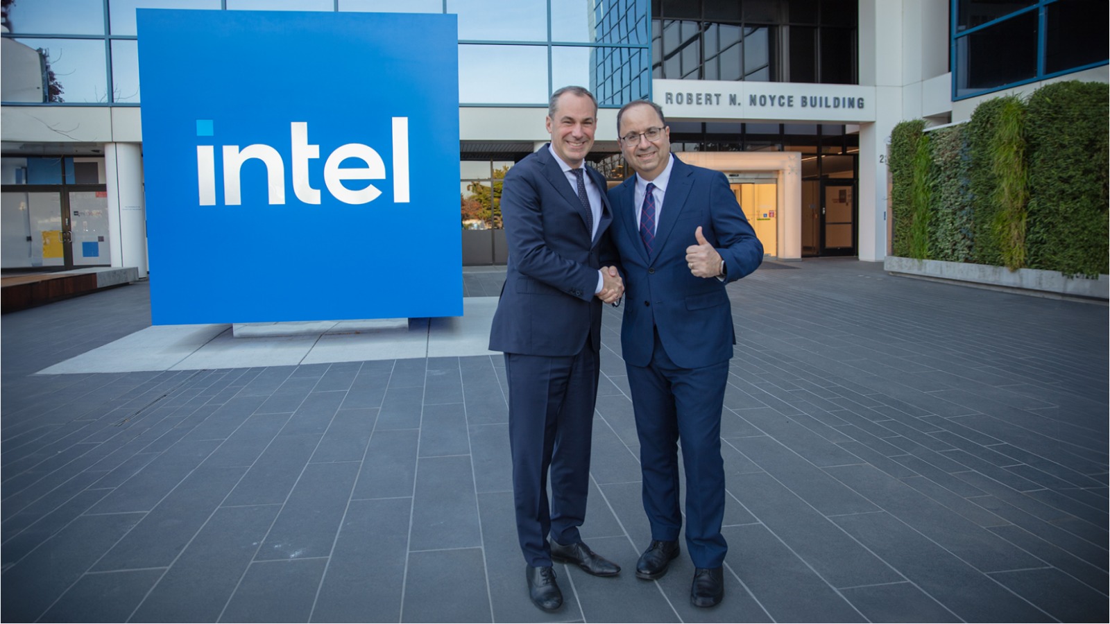 Foto de Siemens e Intel colaborarán en la fabricación avanzada de semiconductores