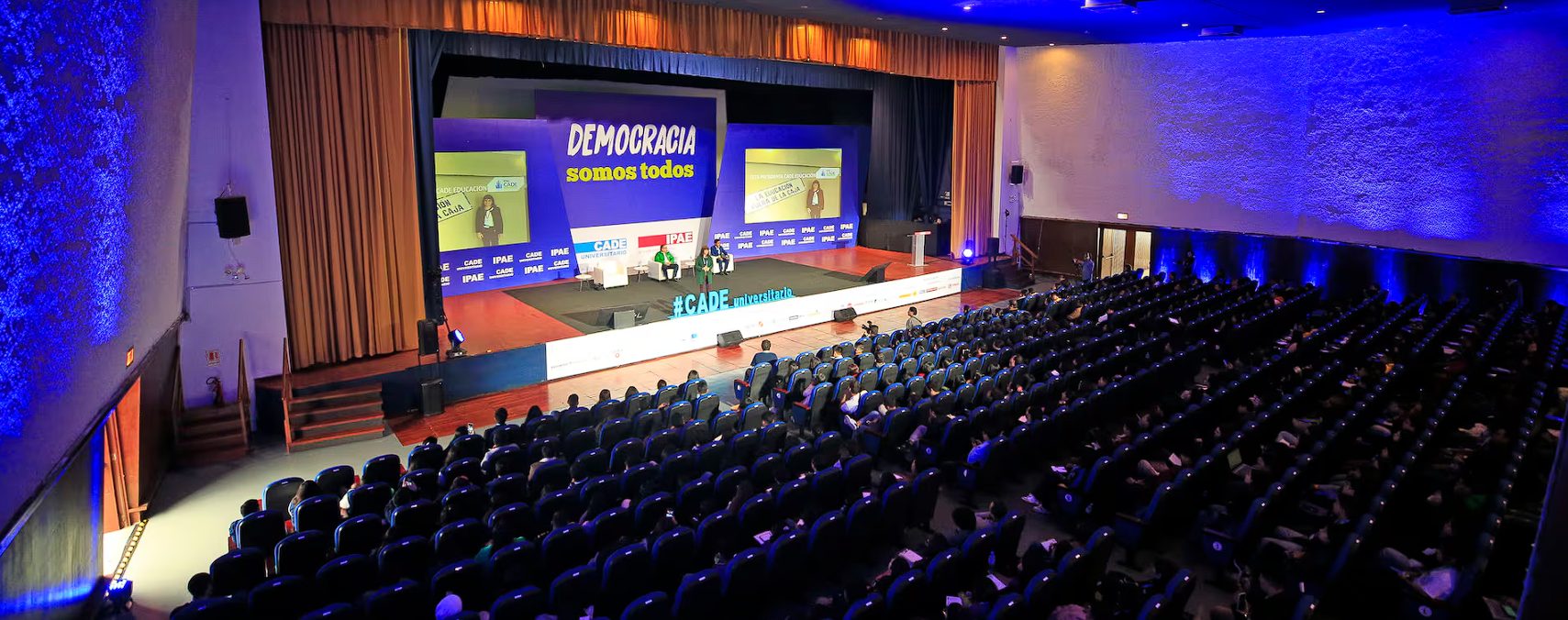 Foto de Aceros Arequipa impulsa el liderazgo de jóvenes del interior del país en el CADE Universitario 2024