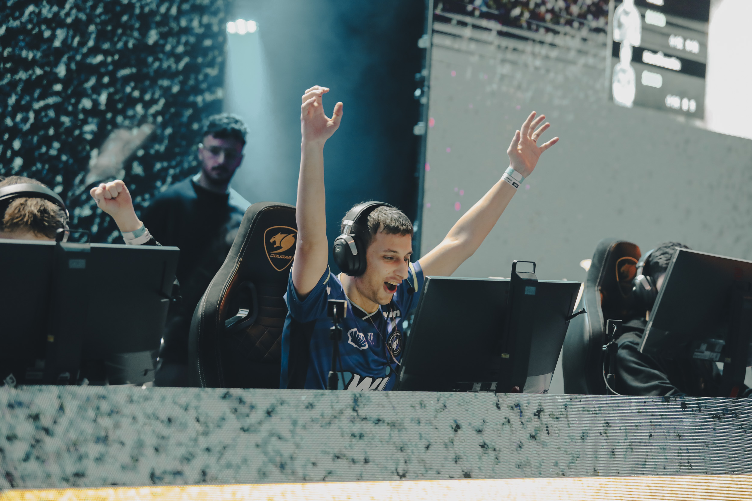 Foto de Counter-Strike 2: Horarios de 9z Team vs MIBR en el Play-In de la IEM Cologne 2024