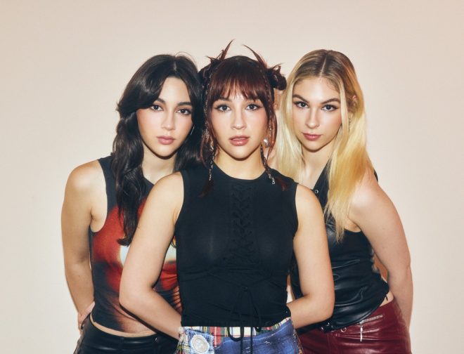 Fotos de Se confirma el cambio de recinto para el esperado concierto de The Warning en Perú