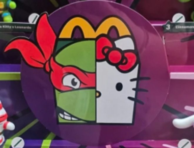 Fotos de Anuncian la increíble colaboración para la Cajita Feliz de Hello Kitty x Tortugas Ninja en McDonalds
