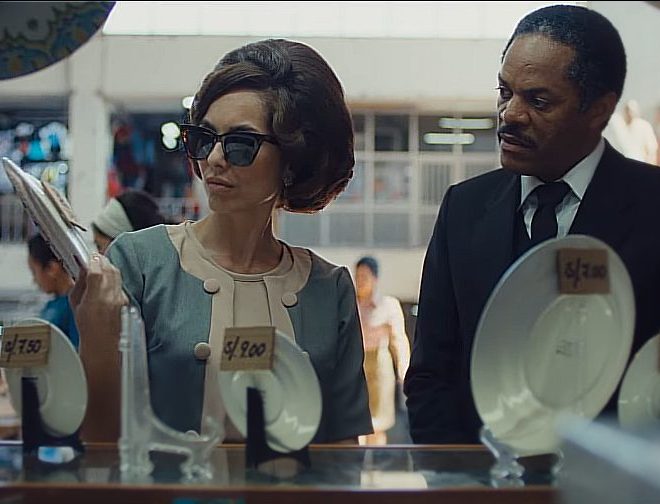 Fotos de Estupendo tráiler de la la prometedora cinta peruana Mistura con Bárbara Mori y César Ballumbrosio