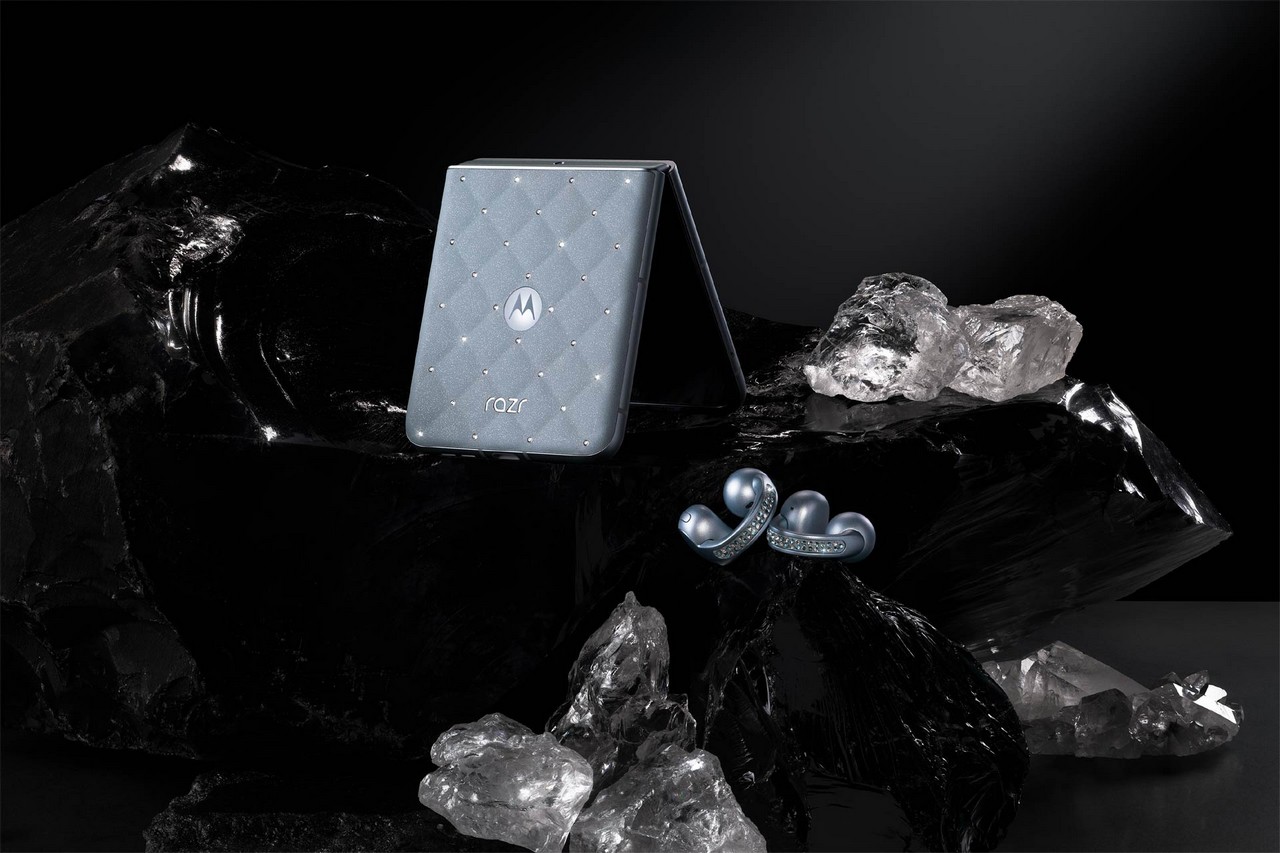 Foto de Motorola presenta The Brilliant Collection con cristales Swarovski