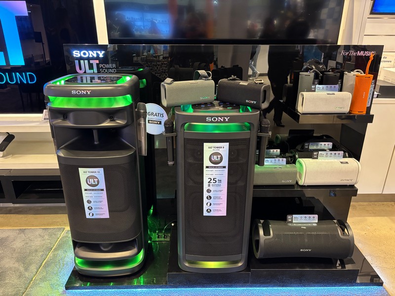 Foto de SONY presenta en perú los nuevos integrantes de la línea Ult Power Sound