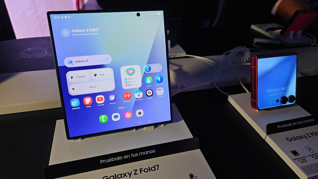Foto de Samsung presenta en Perú los Galaxy Z Fold7 y Z Flip7, la nueva era de los smartphones plegables