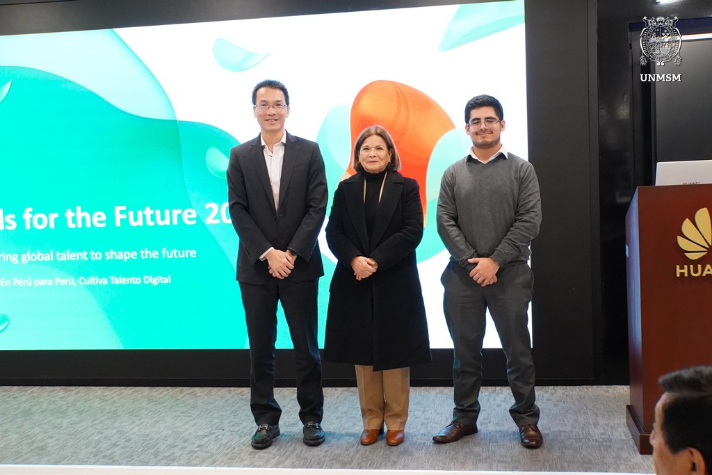 Foto de Huawei lanza nueva edición de “Semillas para el Futuro” en Perú