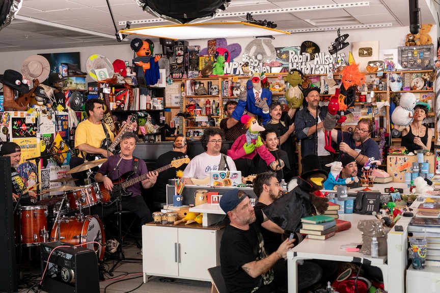 Foto de 31 Minutos: Tiny Desk Concert: Primer grupo de títeres de Latinoamérica en el Tiny Desk de NPR