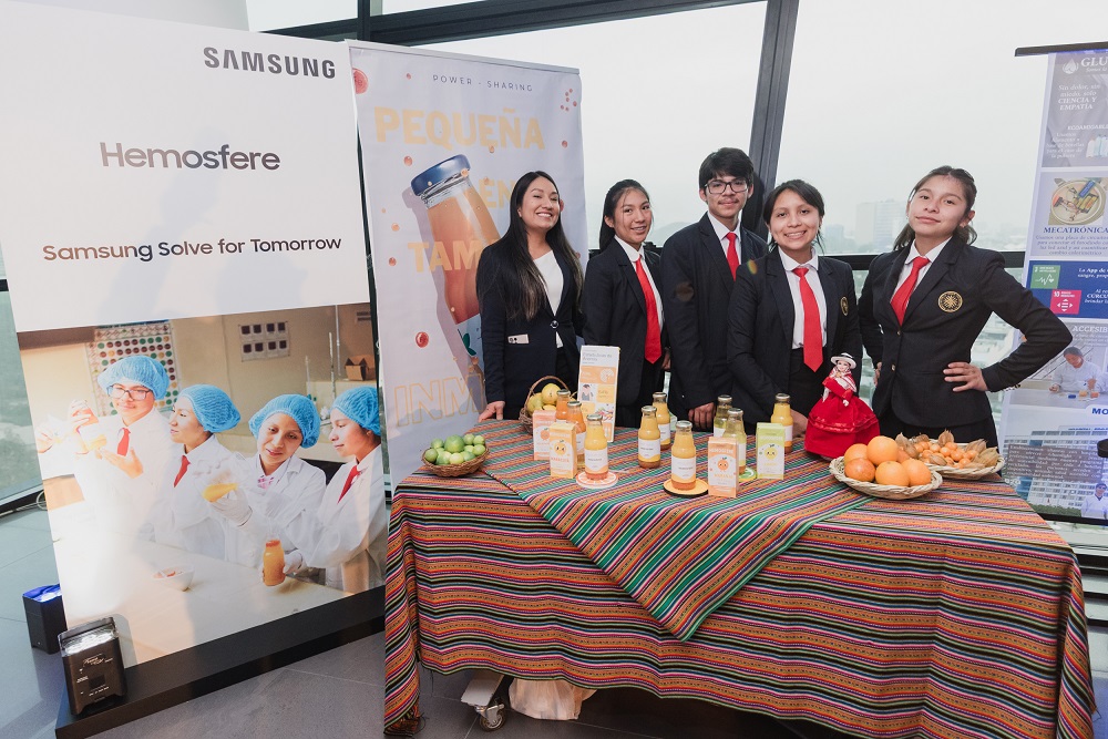 Foto de Solve For Tomorrow 2025: Estudiantes de Ayacucho obtuvieron el primer lugar del programa nacional organizado por Samsung