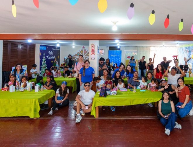 Fotos de vivo Smartphone llevó alegría a más de 300 niños de Aldeas Infantiles SOS con su campaña navideña “Yo vivo la Navidad”