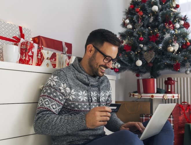 Foto de Navidad en línea: el 62% de los ataques busca engañar al consumidor mediante mensajes falsos