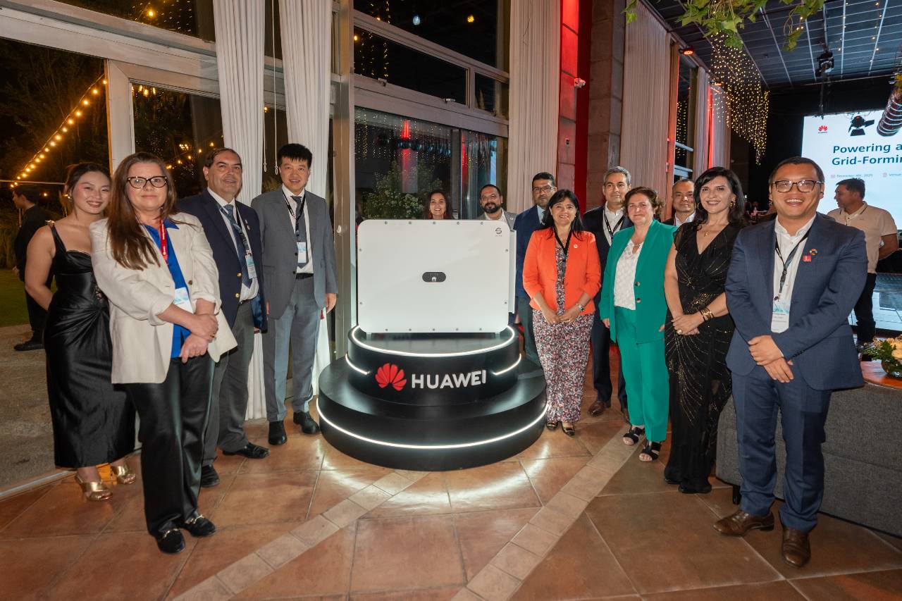 Foto de Huawei Digital Power lanza el primer inversor solar grid forming en Chile