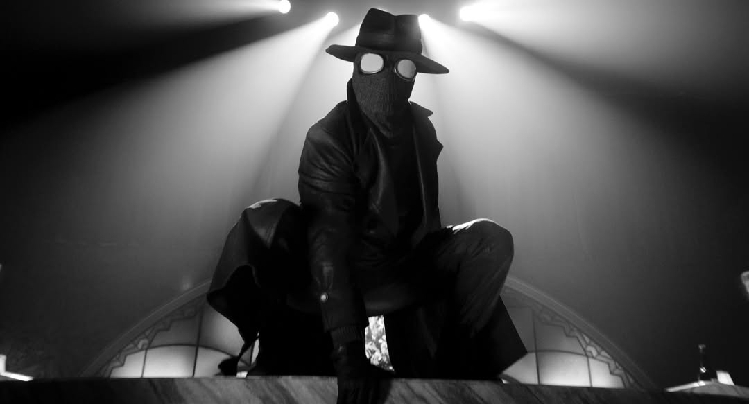 Foto de Prime Video lanza un increíble tráiler de Spider-Noir, serie live action con Nicolas Cage