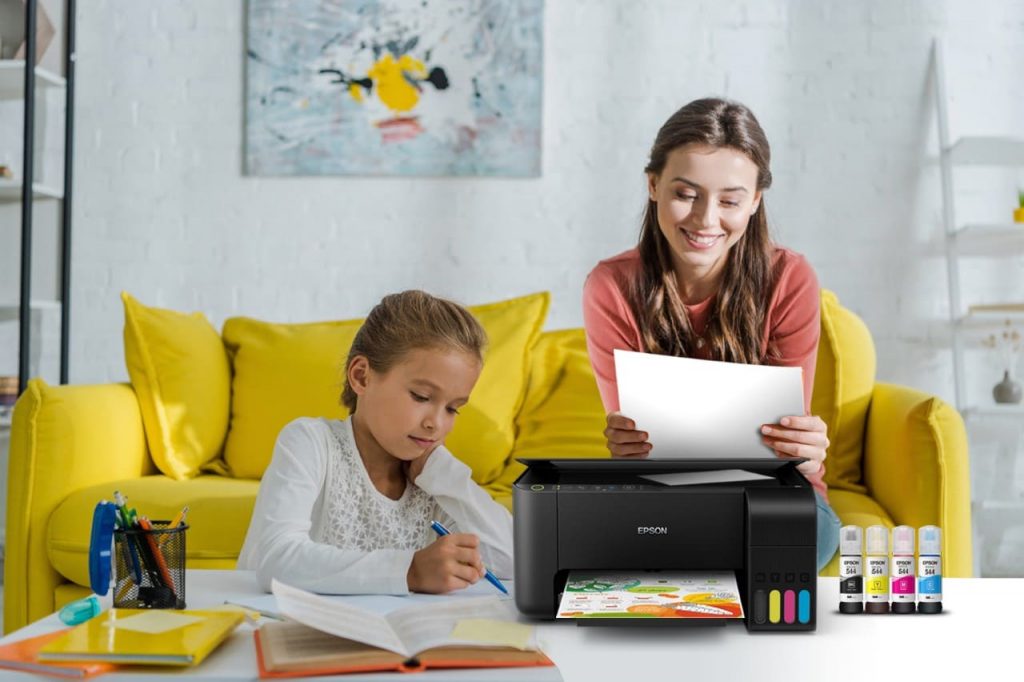 Foto de Regreso a clases: ¿Cómo la tecnología contribuye a reducir los gastos invisibles?