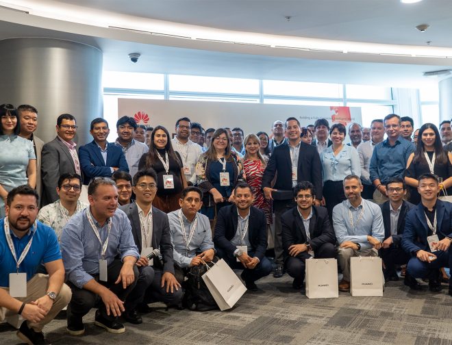Fotos de Huawei Cloud y su Ecosistema de Socios  celebran la Cumbre Envision