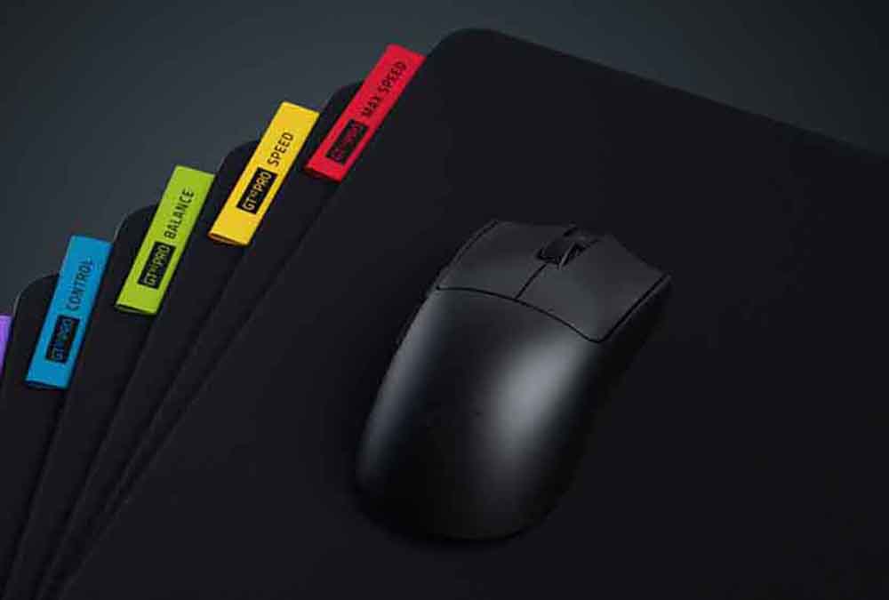 Foto de Razer presenta el mouse Viper V4 Pro y el mousepad Gigantus V2 Pro