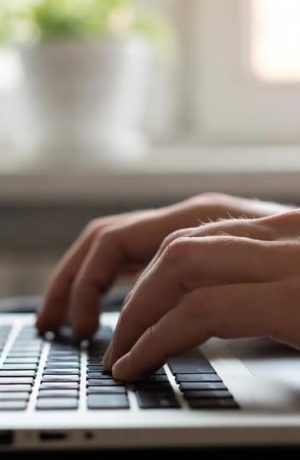 Foto de Cyber Wow 2026: cómo comprar seguro online ante las estafas digitales impulsadas por IA