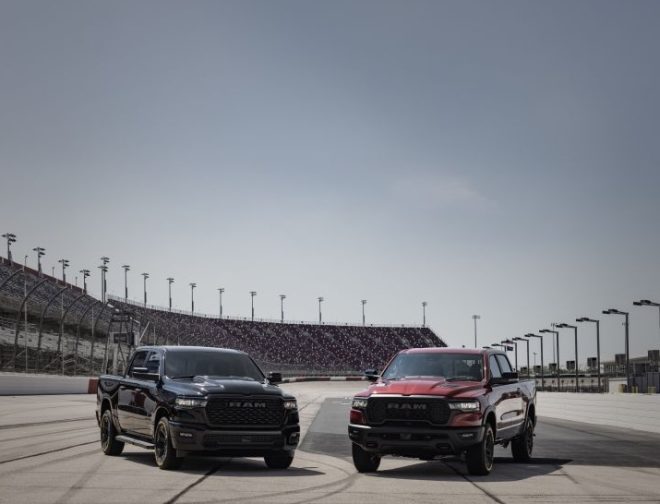 Foto de RAM 1500 2026 marca el regreso del icónico motor HEMI V8 con más potencia y tecnología