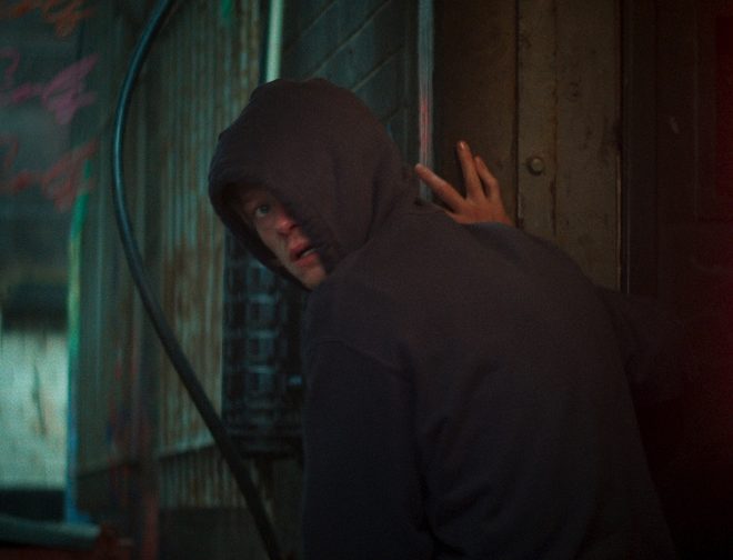 Fotos de Terrorífico avance y póster de CLAYFACE, el primer thriller de terror de DC Studios