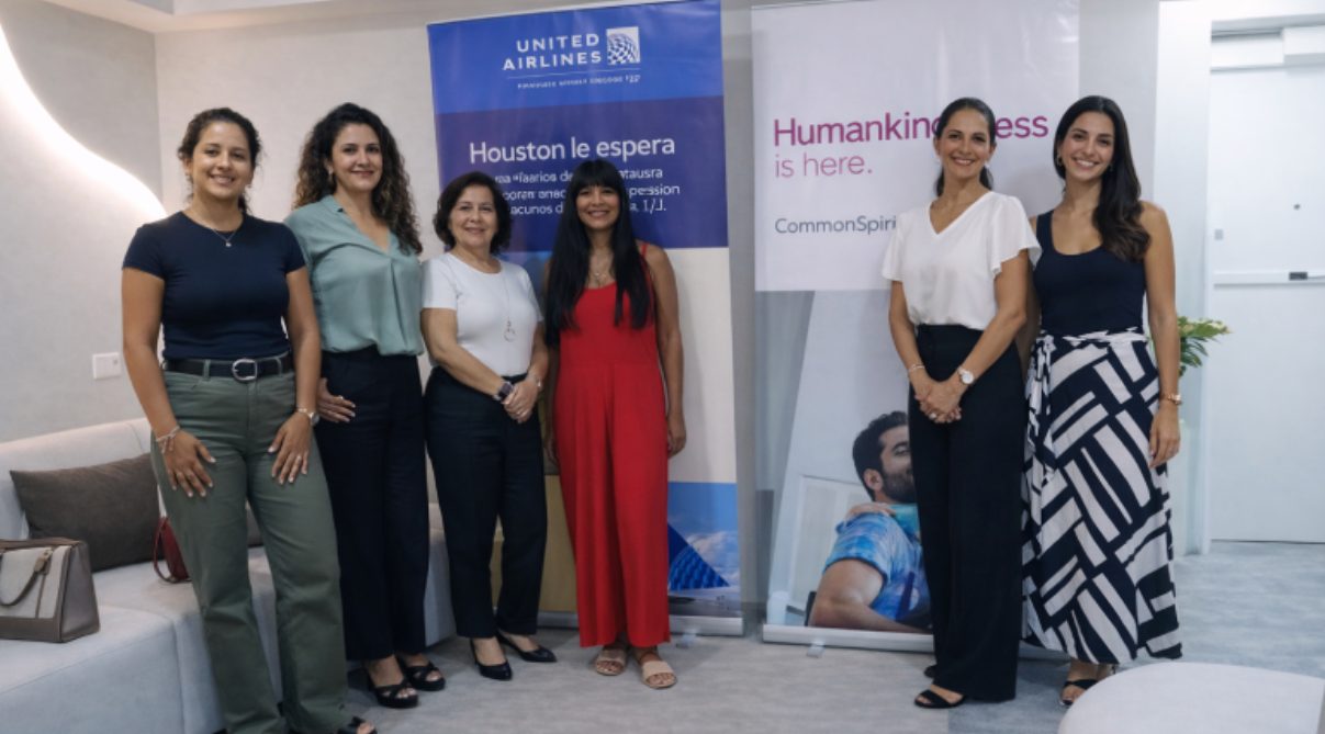 Foto de United Airlines y CommonSpirit Health presentan Together in Care