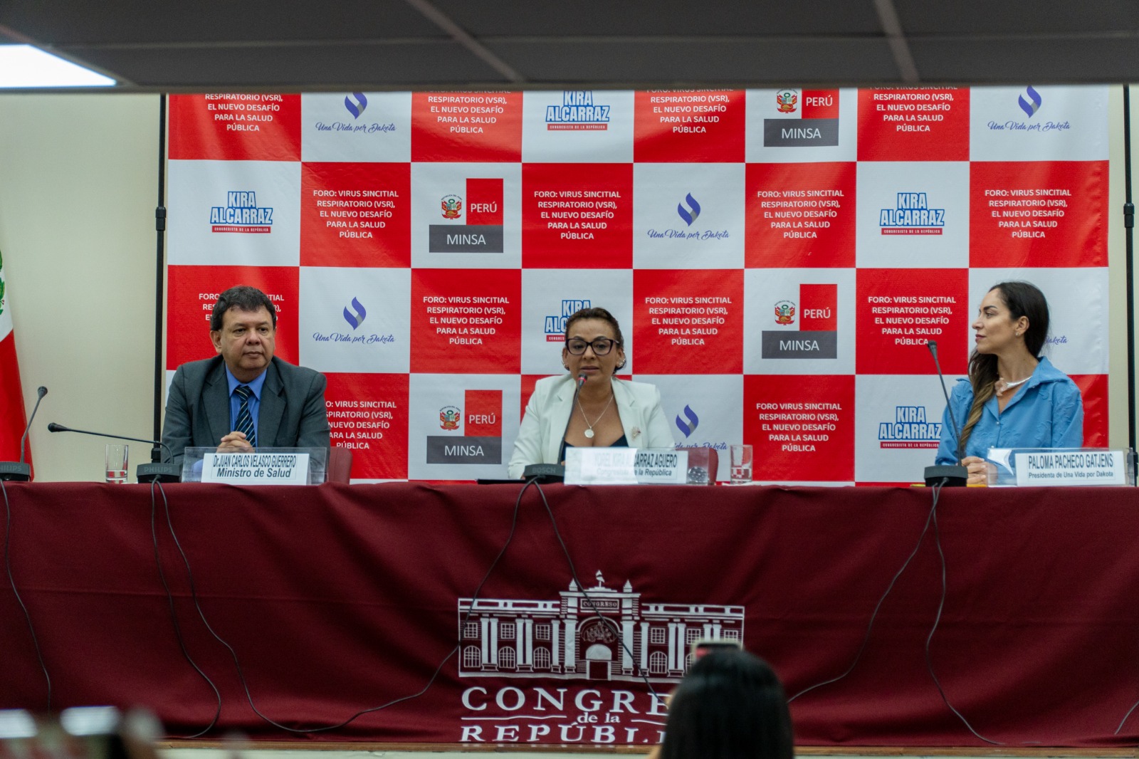 Foto de MINSA: Ya se firmó norma para iniciar vacunación contra virus respiratorio que afecta a menores