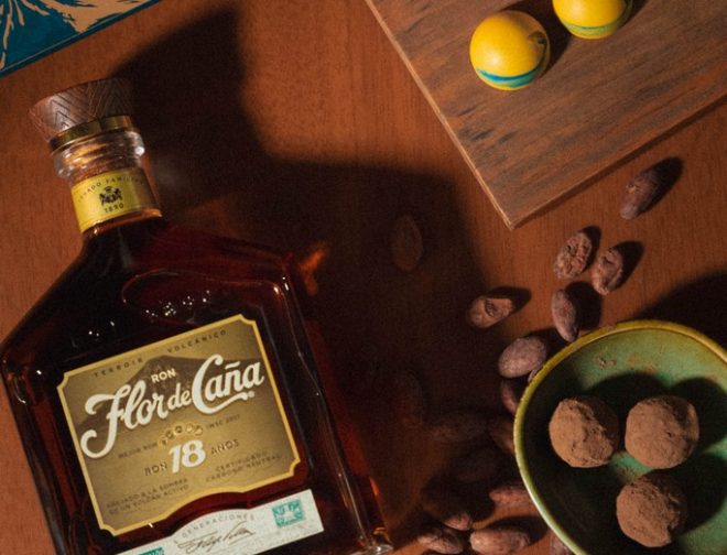 Fotos de Flor de Caña y De Astrid presentan una co-creación exclusiva por el Día de la Madre