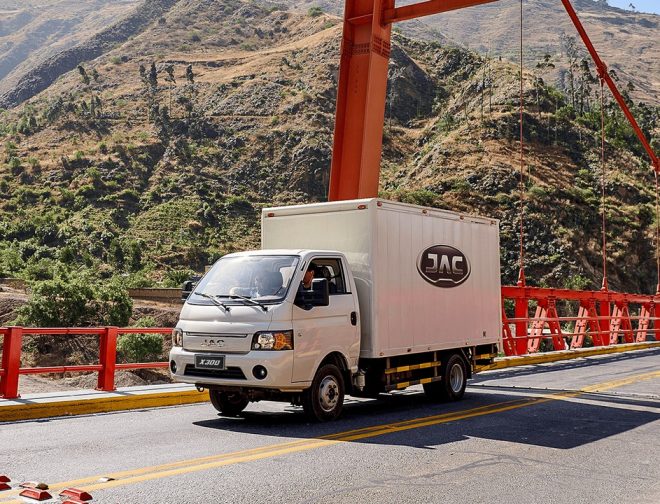 Fotos de JAC Motors presentó en Perú su nuevo camión ligero JAC X300