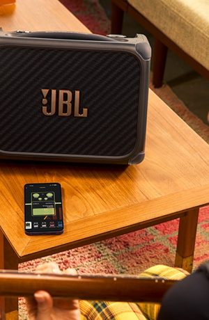 Foto de JBL lanza en Perú el BandBox Trio, amplificador portátil con IA
