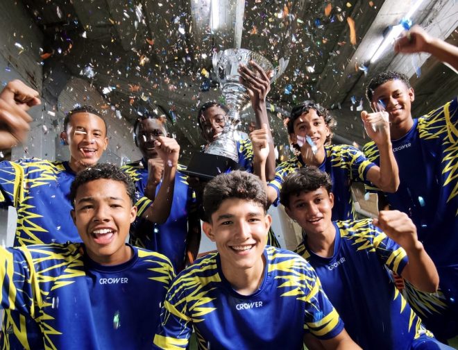 Fotos de Leica Live Moment de la Serie Xiaomi 17T: la función ideal para capturar la emoción de la fiesta del fútbol