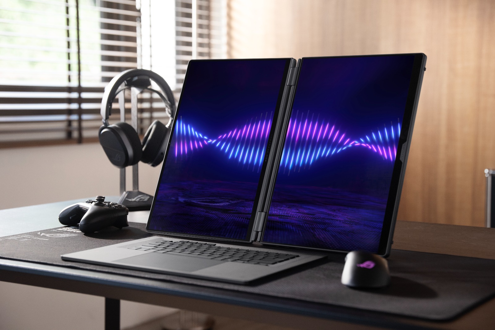 Foto de ASUS y ROG lanzan las nuevas laptops de doble pantalla Zenbook DUO y Zephyrus DUO en Perú