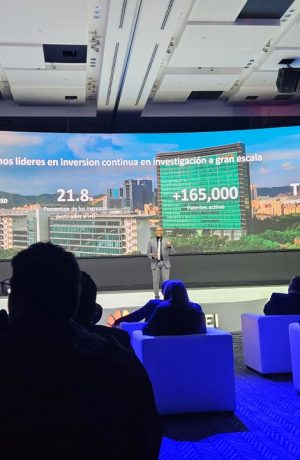 Foto de Huawei reúne a líderes y socios estratégicos para construir una era inteligente integral en el Perú