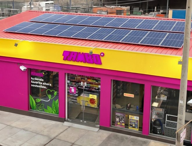 Fotos de Primera tienda sostenible piloto con paneles solares en Chosica